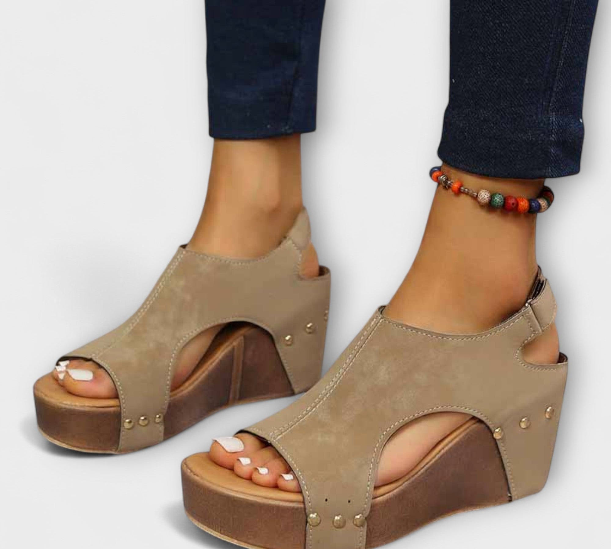 Edeltraud - Women's sandals with studs