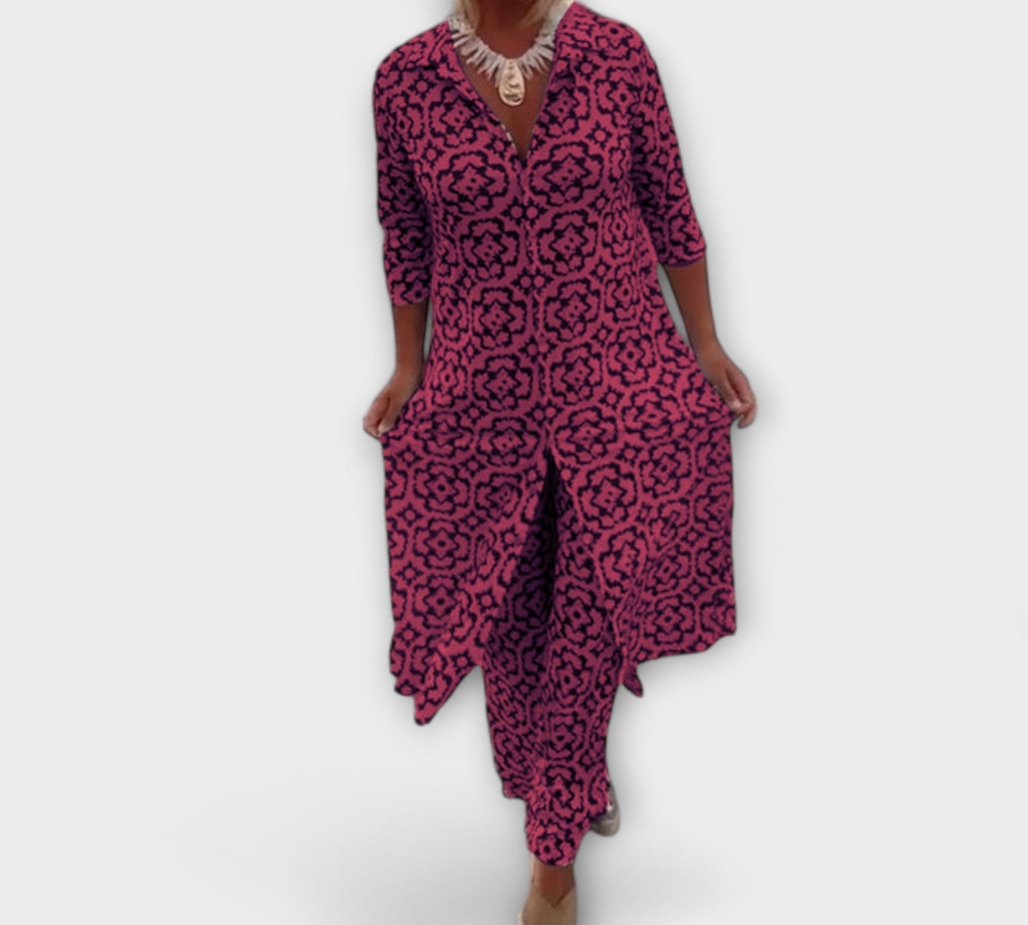 Camilla - Black and White Set with Geometric Pattern