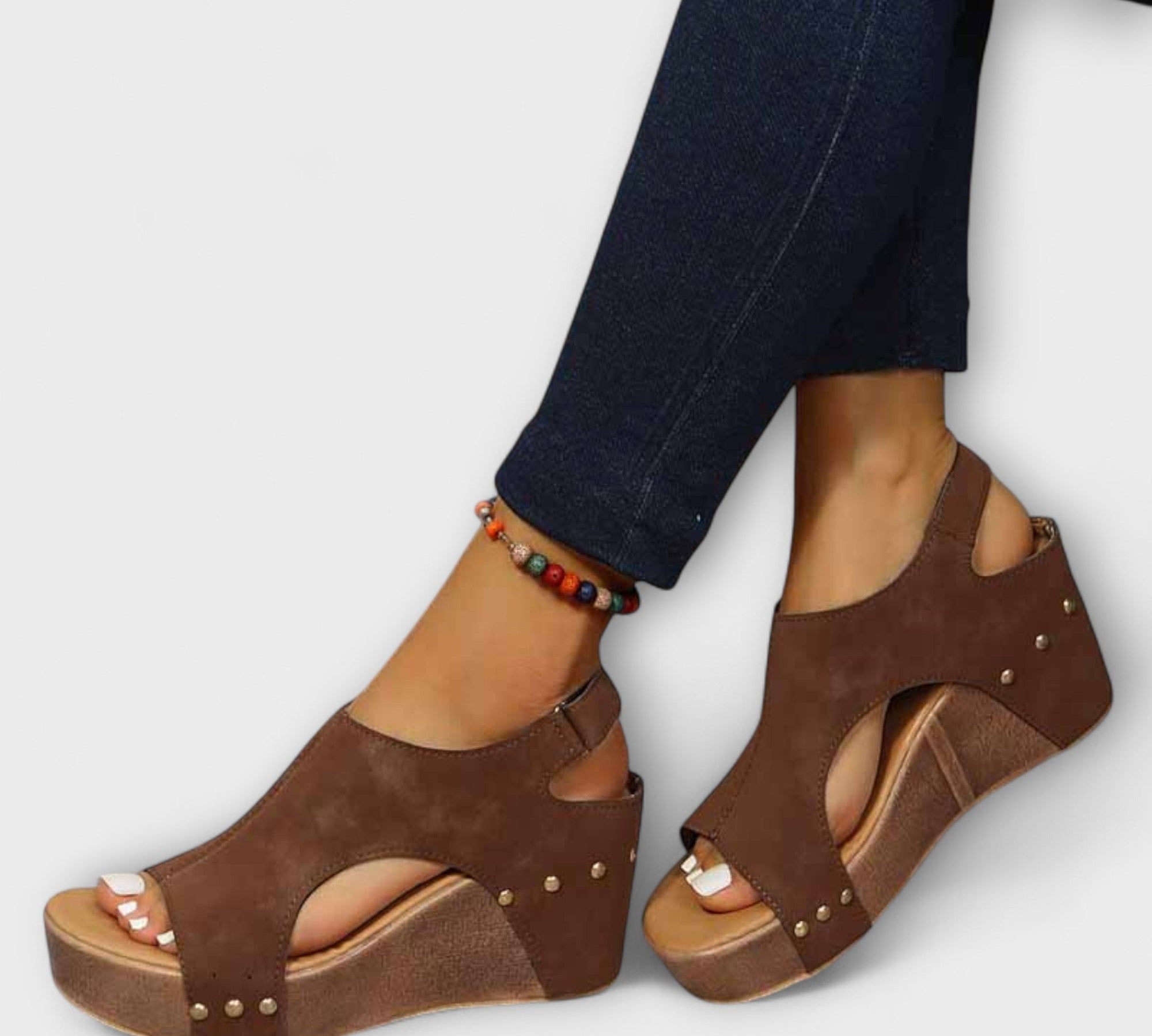 Edeltraud - Women's sandals with studs